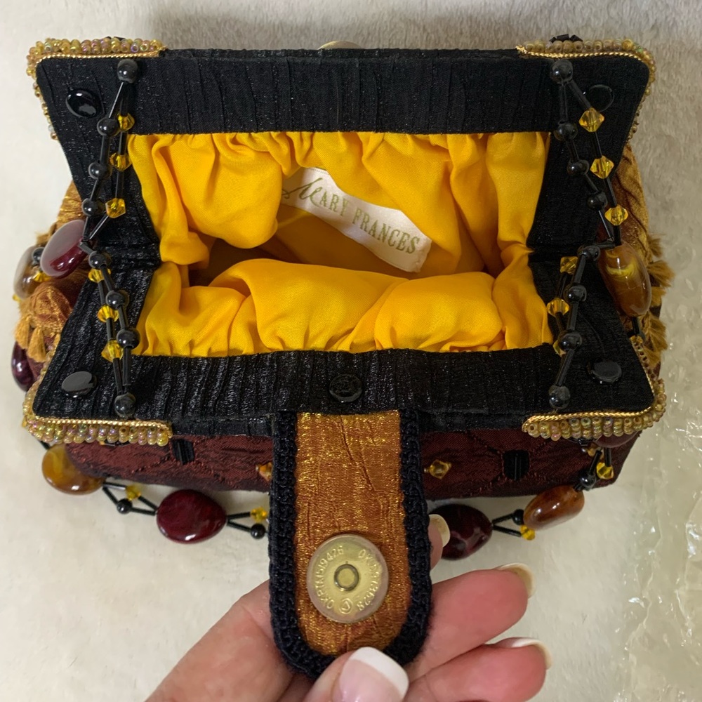 Mary Frances Beaded Quilted Evening Hand Bag - Picture 4 of 9
